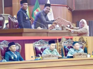 Tujuh Fraksi DPRD Musi Rawas Soroti Pelaksanaan APBD 2025